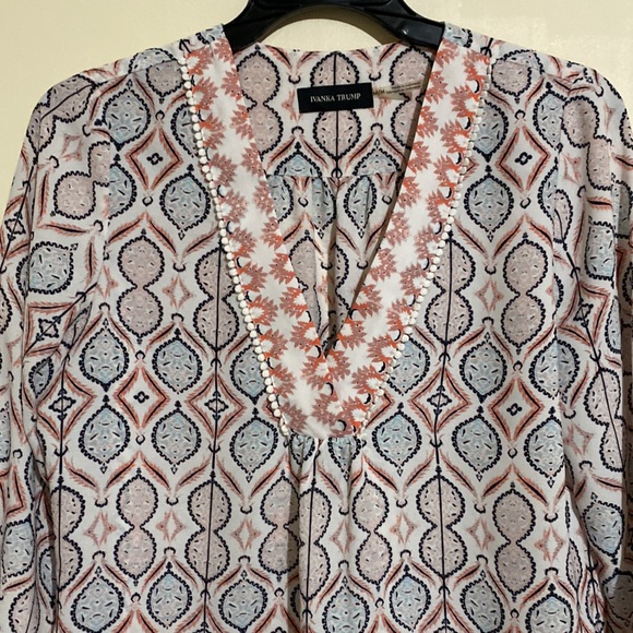 Ivanka Trump 3/4 Sleeve Blouse Popover Stretch Top V Neck Women's Size M - Picture 4 of 12